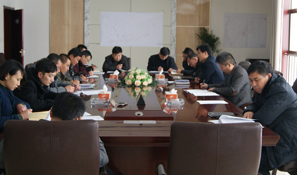 永勝煤礦貫徹落實(shí)集團(tuán)公司一號(hào)文件精神 (1).JPG